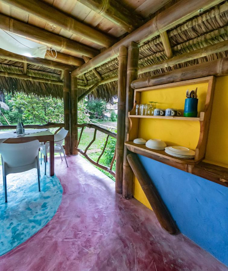 Maracumbo Lodge Mompiche Ngoại thất bức ảnh
