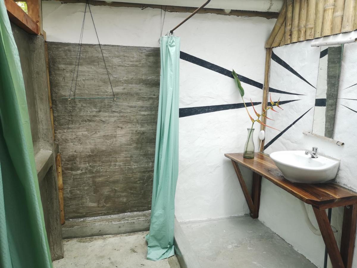 Maracumbo Lodge Mompiche Ngoại thất bức ảnh