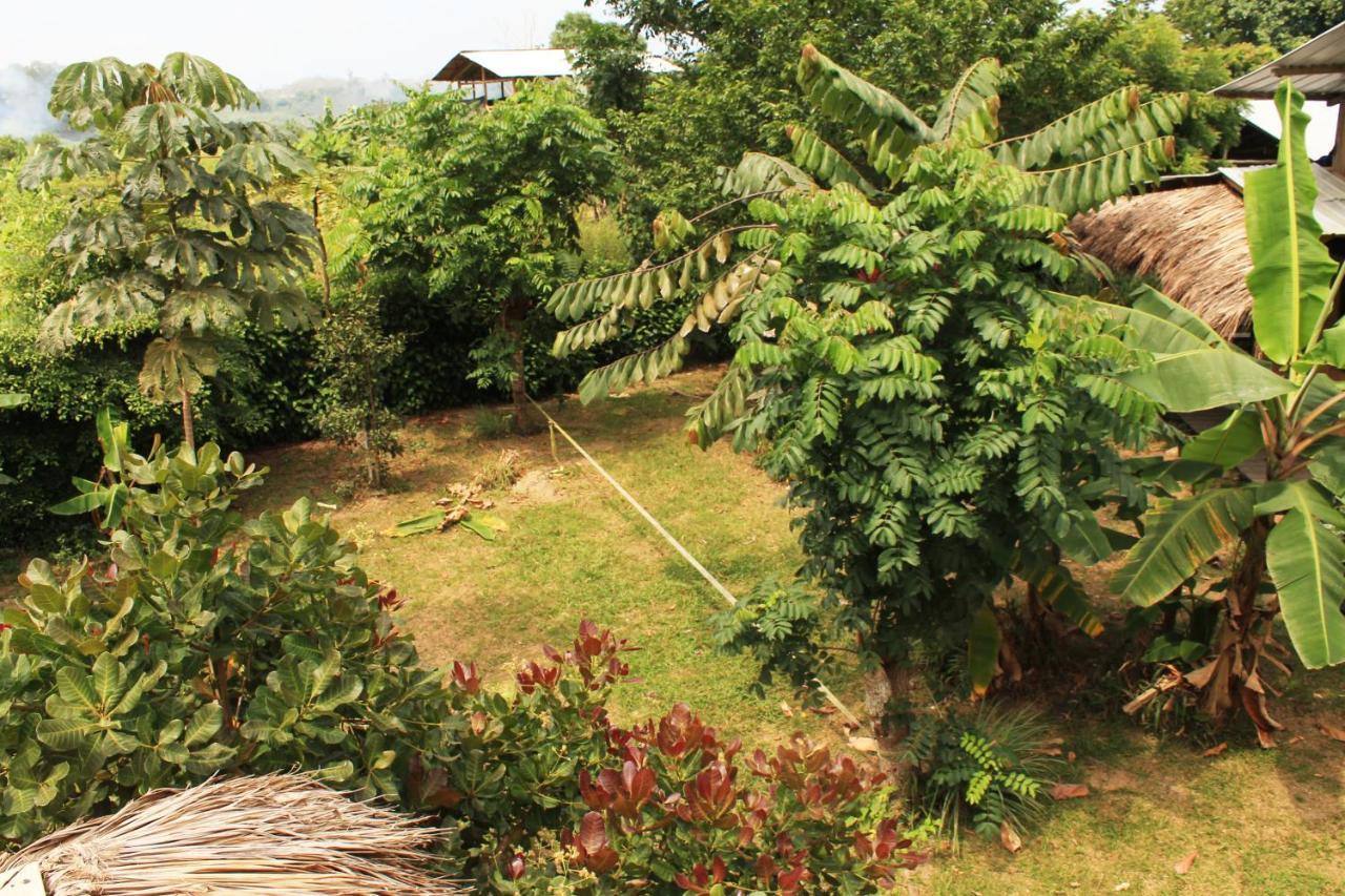 Maracumbo Lodge Mompiche Ngoại thất bức ảnh