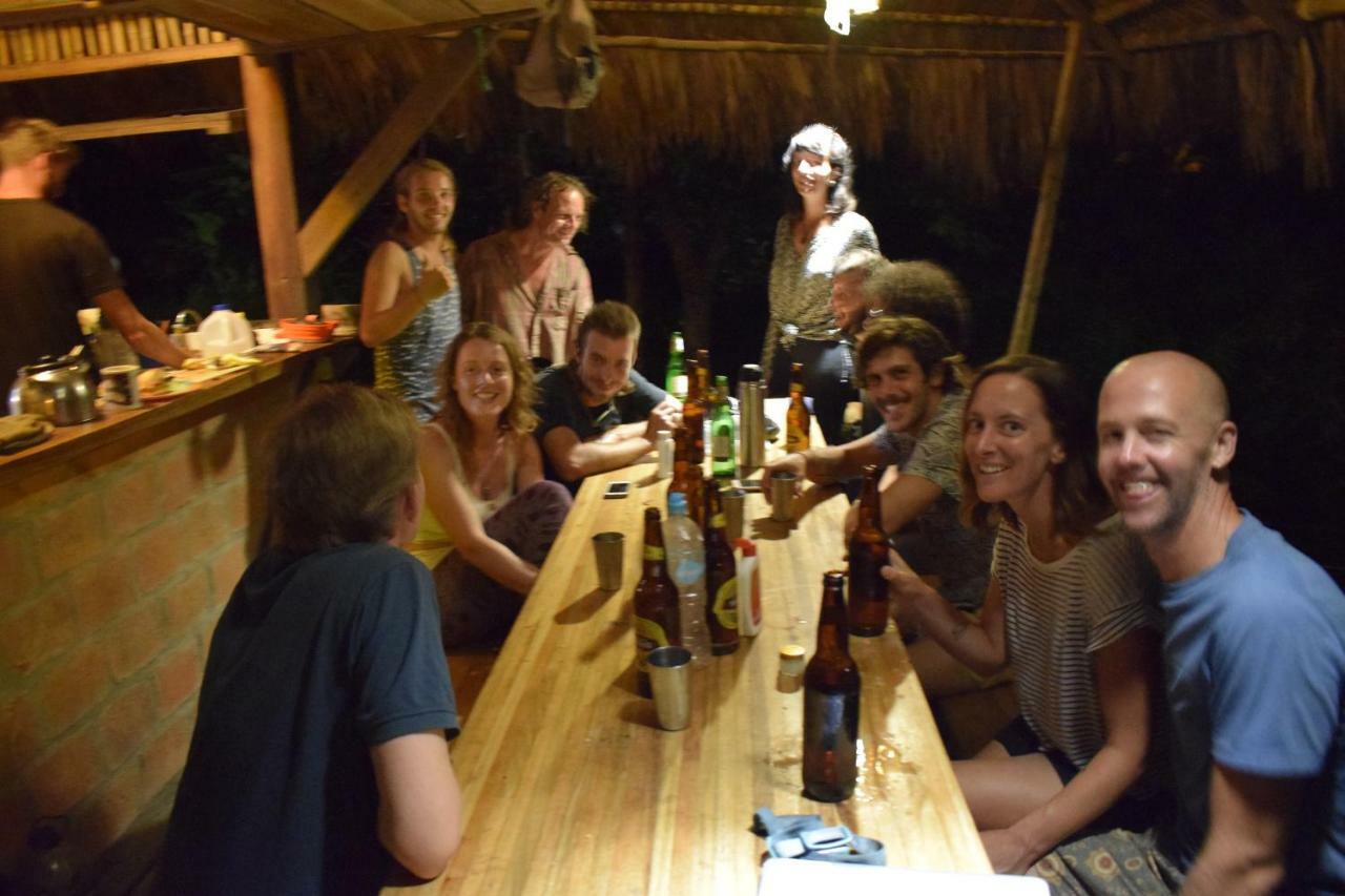 Maracumbo Lodge Mompiche Ngoại thất bức ảnh