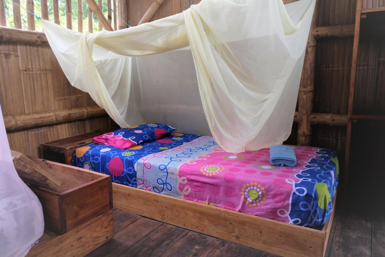 Maracumbo Lodge Mompiche Ngoại thất bức ảnh